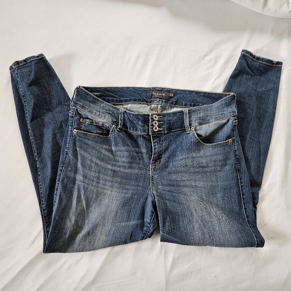 Torrid Distressed Skinny Jeans Size 18R